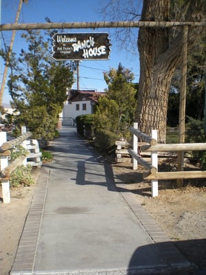 Bob Taylor's Ranch House by null