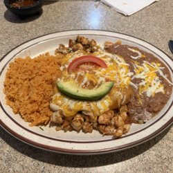 La Salsa Restaurant & Cantina