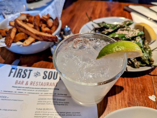 First and South Restaurant & Bar by null