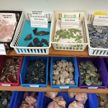 Crystal Cave Rock & Gem Shop - Gift Shops Near Me - Davie, Florida Crystal Cave Rock & Gem Shop - Gift Shops Near Me - Davie, Florida