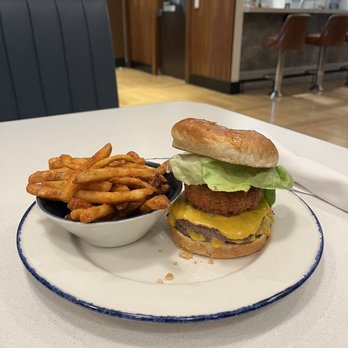 Seltzer's Modern Diner - Mac and cheese burger - Breakfast & Brunch Near Me - Oklahoma City, Oklahoma Seltzer's Modern Diner - Mac and cheese burger - Breakfast & Brunch Near Me - Oklahoma City, Oklahoma