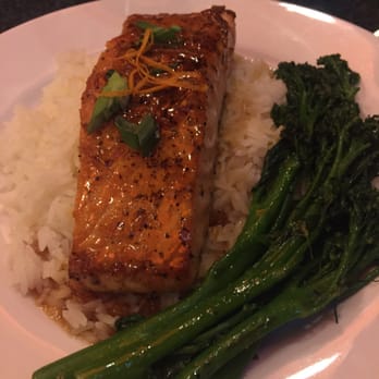 Smitty's Study Pub - Maple glazed salmon with rice and broccoli - Pubs Near Me - Madison, Wisconsin