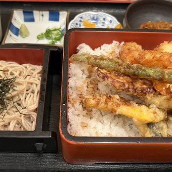 I-NABA - Tempura Box & Soba - Japanese Near Me - Honolulu, Hawaii