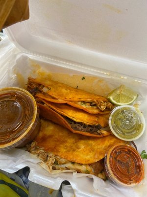 Salsa Taqueria & Wings by null