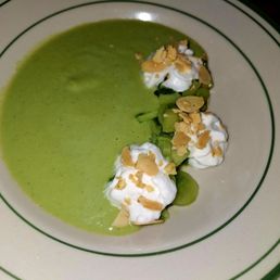 Spicy green gazpacho with toasted almonds and burrata Spicy green gazpacho with toasted almonds and burrata