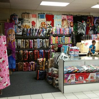 Mom's Alteration & Blankets - Sewing & Alterations Near Me - Perris, California Mom's Alteration & Blankets - Sewing & Alterations Near Me - Perris, California