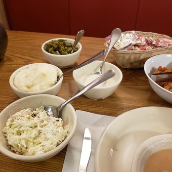 Monte Ne Inn Chicken - Part of the spread - Southern Near Me - Rogers, Arkansas Monte Ne Inn Chicken - Part of the spread - Southern Near Me - Rogers, Arkansas