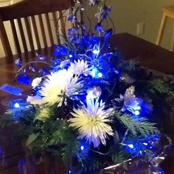 Aaron's Flowers Design & Consulting - Always the most beautiful arrangements! - Florists Near Me - Freeland, Michigan