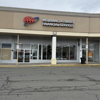 AAA - View of office entrance. - Home & Rental Insurance Near Me - Nanuet, New York AAA - View of office entrance. - Home & Rental Insurance Near Me - Nanuet, New York