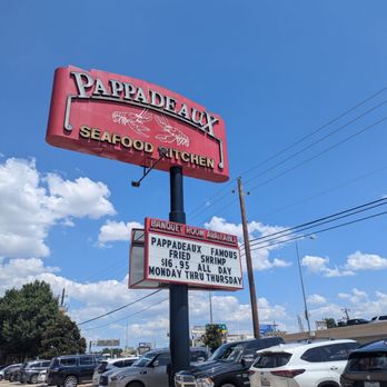 Pappadeaux Seafood Kitchen - Seafood Near Me - Dallas, Texas