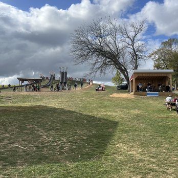 Butler's Orchard - Farmers Market Near Me - Germantown, Maryland