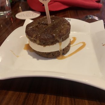 Gordon Ramsay Burger Las Vegas - Sticky toffee pudding ice cream sandwich - Burgers Near Me - Las Vegas, Nevada Gordon Ramsay Burger Las Vegas - Sticky toffee pudding ice cream sandwich - Burgers Near Me - Las Vegas, Nevada