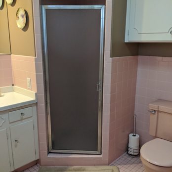 Timberline Building Group - Master bath, before (all pink!) - General Contractors Near Me - Parker, Colorado Timberline Building Group - Master bath, before (all pink!) - General Contractors Near Me - Parker, Colorado
