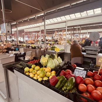 Mercado do Bolhão - Public Markets Near Me - Porto, 13 Mercado do Bolhão - Public Markets Near Me - Porto, 13
