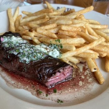 Pastis Miami - Steak (medium rare) frites - French Near Me - Miami, Florida