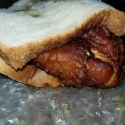 Side Chicks Chicken Trap - Top Hat style chicken
