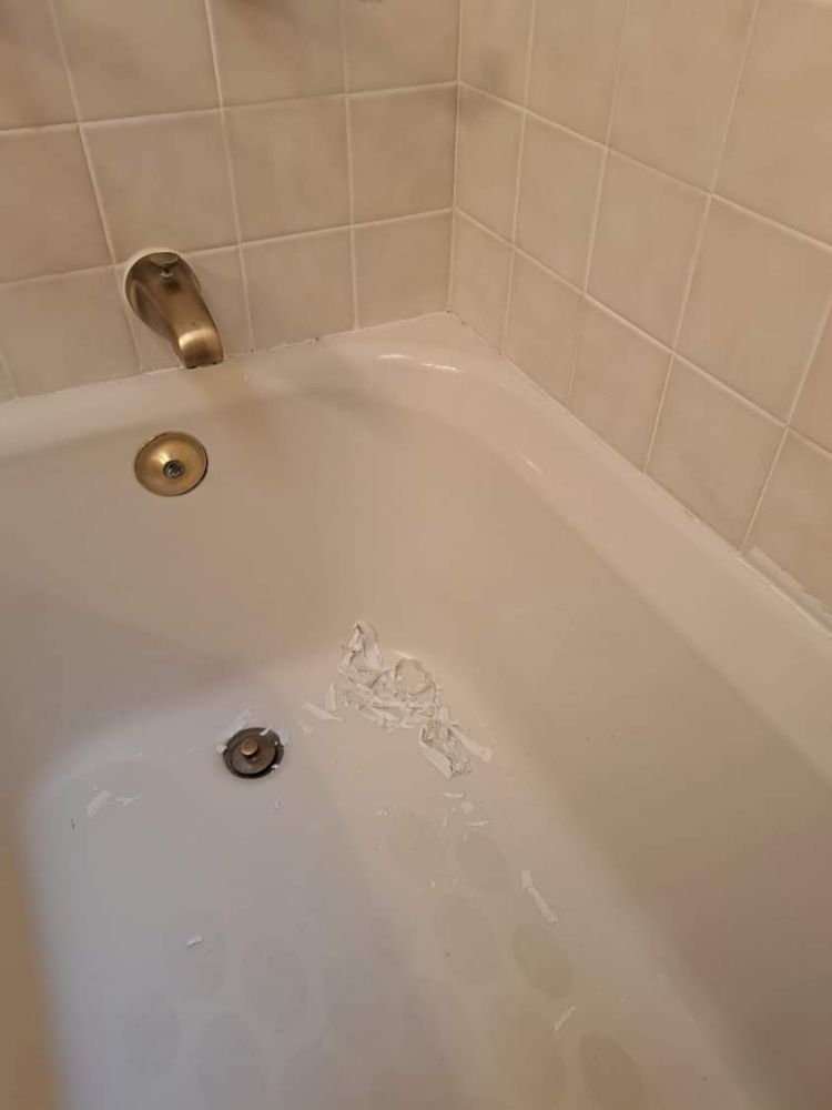 Slide of Vetoes Tub & Toilet Caulking