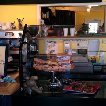 900 Grayson - Front Desk - Breakfast & Brunch Near Me - Berkeley, California