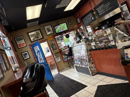 Lefty's Chicago Pizzeria by null