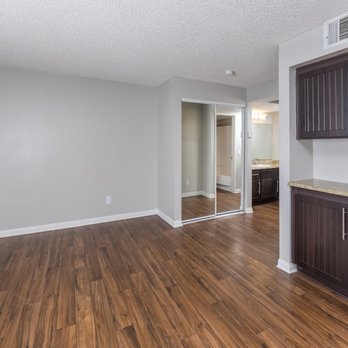 Boulder Creek - Apartments Near Me - Riverside, California