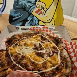 Fat Zach's Pizza - Mac n Cheese Pizza