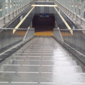 Fietspunt Antwerpen-Centraal - Parking Near Me - Antwerp, VAN