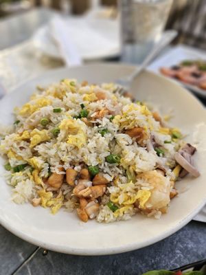 EMC Seafood & Raw Bar by null