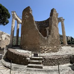 Sibilla di La Mura Luigia - Round temple