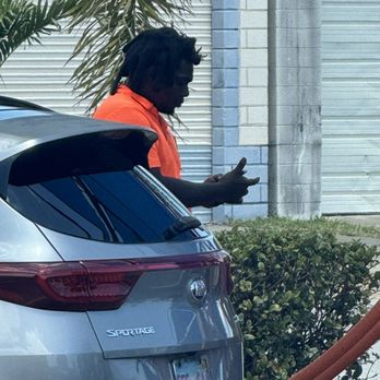 ModWash - This foo was on his phone trying to call the cops after he confronted me for NO REASON. - Car Wash Near Me - Saint Petersburg, Florida ModWash - This foo was on his phone trying to call the cops after he confronted me for NO REASON. - Car Wash Near Me - Saint Petersburg, Florida