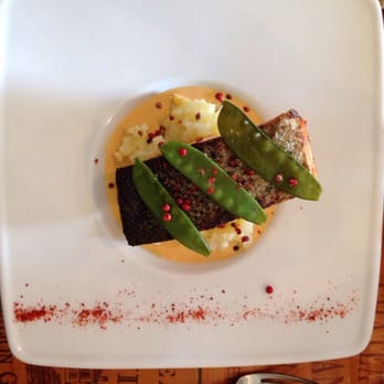 Le Milésime - Saumon bio avec purée en sauce. - Salad Near Me - Biganos, 33 Le Milésime - Saumon bio avec purée en sauce. - Salad Near Me - Biganos, 33