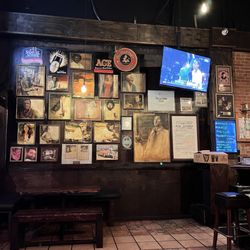 Molly Malone's Irish Pub