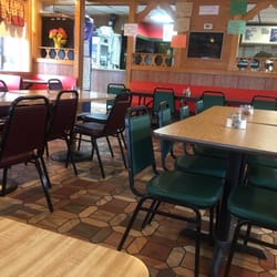 Pizza Star - Dining room and pick up counter.