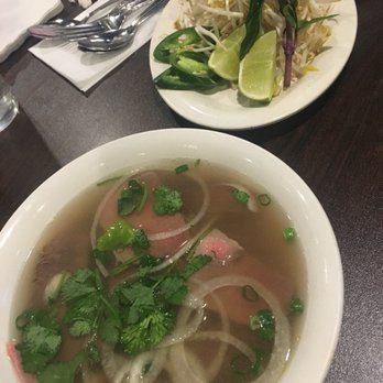Simply Pho - Round eye flank pho. Tastes as beautiful as it looks. Comes with a side of generous sprouts and other fixins. - Vietnamese Near Me - Houston, Texas