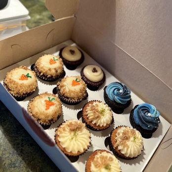 Cupcakin' Bake Shop - Delicious Cupcakes - Bakeries Near Me - Walnut Creek, California