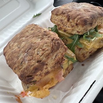 Argonaut Coffee & Biscuits - Biscuit sandwich - Coffee & Tea Near Me - Leavenworth, Washington