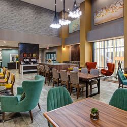 Hampton Inn & Suites Wichita/Airport