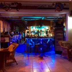 El Bucanero - Cute little beach bar with an interesting drink menu