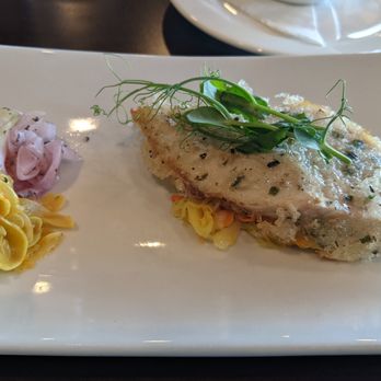 MW Restaurant - New American Near Me - Honolulu, Hawaii