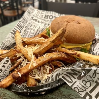 The Salted Fry - Truffle Fries - Gluten-Free Near Me - Mount Dora, Florida