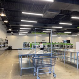 Wilma multi tasking. Helping me, cleaning the store and also running 10 machines for a job they do! Wilma multi tasking. Helping me, cleaning the store and also running 10 machines for a job they do!