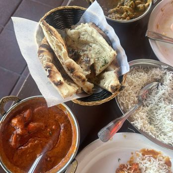 Hot N Chili - 2. Chicken Curry ; 1. Chicken Tikka Masala; 2. Garlic Naan - Indian Near Me - San Clemente, California Hot N Chili - 2. Chicken Curry ; 1. Chicken Tikka Masala; 2. Garlic Naan - Indian Near Me - San Clemente, California