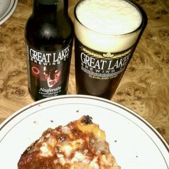 Burt's Place - Pizza Near Me - Morton Grove, Illinois