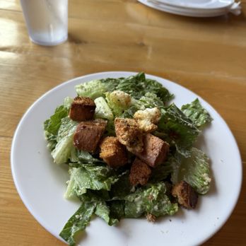 Mellow Mushroom Chantilly - Lil Caesar salad - Pizza Near Me - Chantilly, Virginia