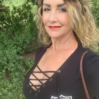 Aspire Tours - Me at lake Lily - Bus Tours Near Me - Denver, Colorado