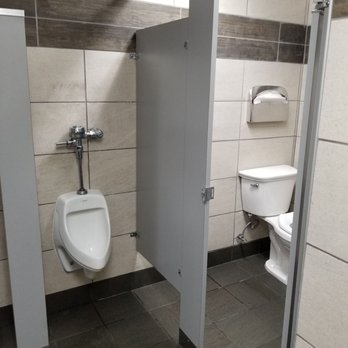 Carl's Jr - New and clean - Burgers Near Me - Cameron Park, California
