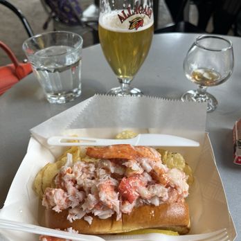 Bite Into Maine - 6 oz lobster roll - Food Trucks Near Me - Portland, Maine Bite Into Maine - 6 oz lobster roll - Food Trucks Near Me - Portland, Maine