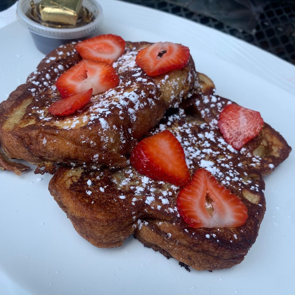 Evergreen Eatery & Cafe - Breakfast & Brunch Near Me - Boston, Massachusetts Evergreen Eatery & Cafe - Breakfast & Brunch Near Me - Boston, Massachusetts