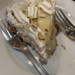 Banana Cream Pie - Yummy! Banana Cream Pie - Yummy!