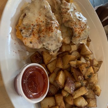 The Reservoir - Chicken Biscuit Brunch - New American Near Me - Chicago, Illinois