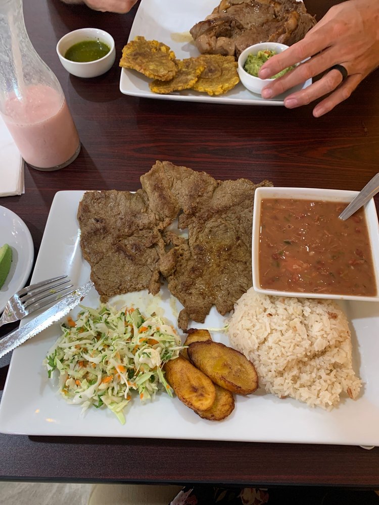 Quiubo Parce Colombian Resturant & Bakery, Midlothian Roadtrippers
